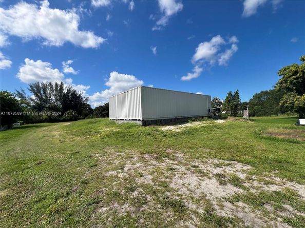 20321 SW 48th St, Southwest Ranches FL 33332