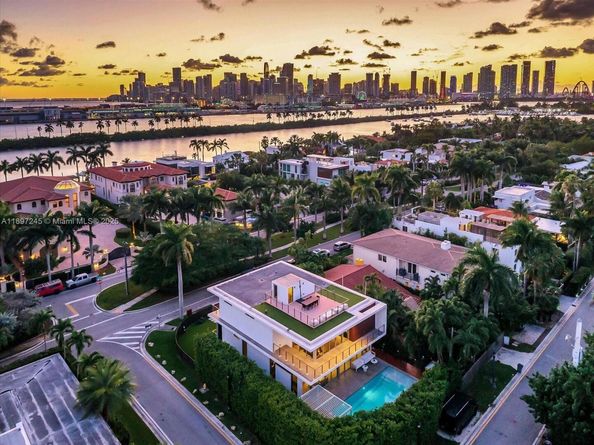 201 Palm Ave, Miami Beach FL 33139