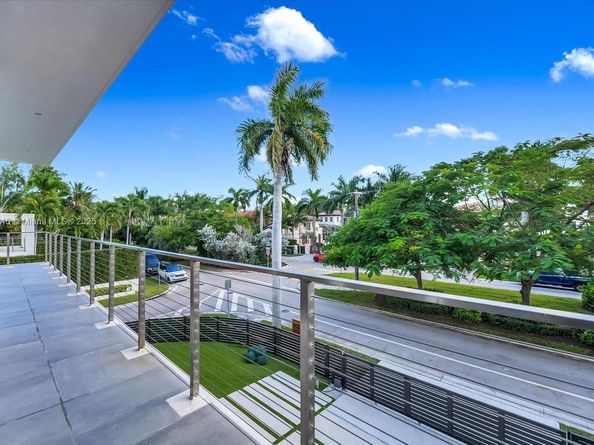 201 Palm Ave, Miami Beach FL 33139