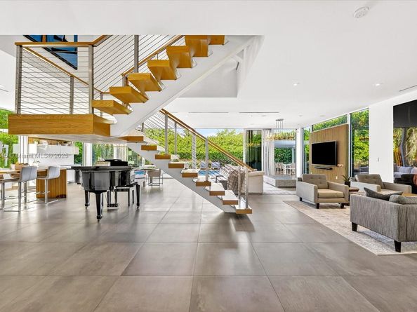 201 Palm Ave, Miami Beach FL 33139