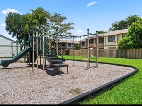 453 NE 210th Ter, Miami FL 33179