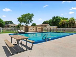 453 NE 210th Ter, Miami FL 33179