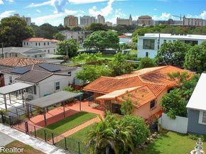 4230 SW 10th St, Miami FL 33134
