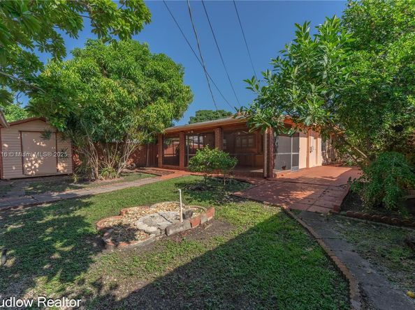 4230 SW 10th St, Miami FL 33134