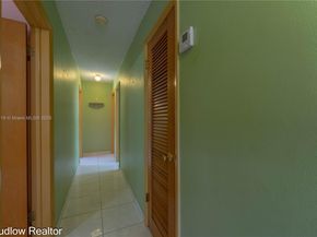 4230 SW 10th St, Miami FL 33134