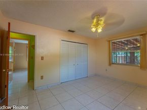 4230 SW 10th St, Miami FL 33134