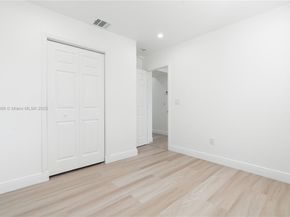 5701 SW 41st St, West Park FL 33023