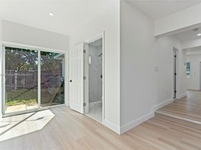 5701 SW 41st St, West Park FL 33023