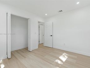 5701 SW 41st St, West Park FL 33023