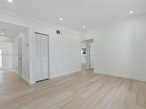 5701 SW 41st St, West Park FL 33023