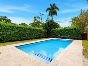 1280 NE 132nd St, North Miami FL 33161