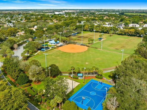 3005 NW 48th Ave 3005, Coconut Creek FL 33063