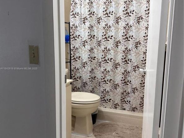125 W 14th St, Hialeah FL 33010
