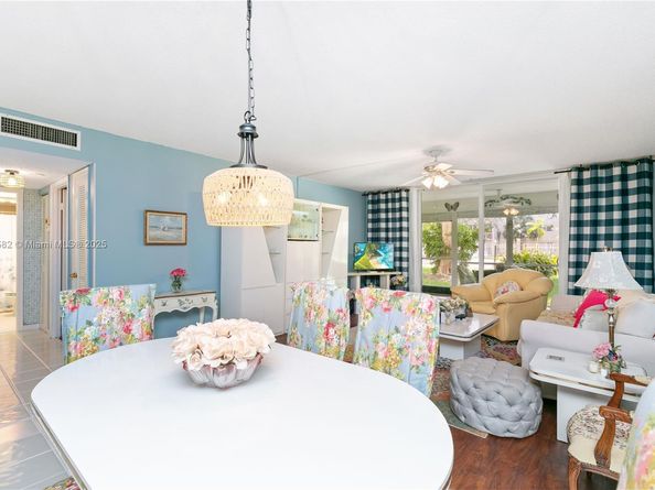 1001 NE 14th Ave 107, Hallandale Beach FL 33009