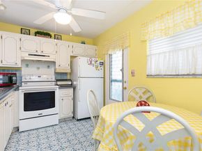 1001 NE 14th Ave 107, Hallandale Beach FL 33009