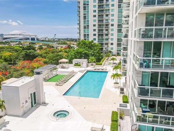 1861 NW S River Dr 1003, Miami FL 33125