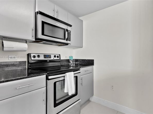 1861 NW S River Dr 1003, Miami FL 33125