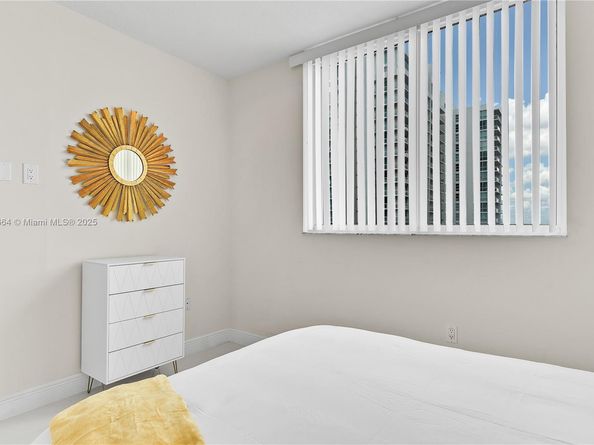 1861 NW S River Dr 1003, Miami FL 33125