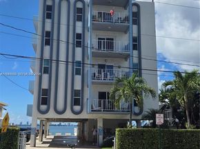 Undisclosed Address #A11941235, North Bay Village FL 33141