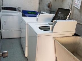 Undisclosed Address #A11941235, North Bay Village FL 33141