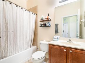 343 NE 37th Ter 343, Homestead FL 33033