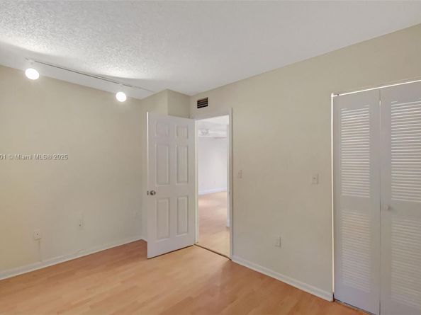 5207 SW 122nd Ter, Cooper City FL 33330