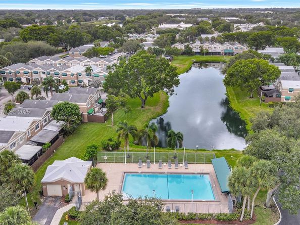 5207 SW 122nd Ter, Cooper City FL 33330