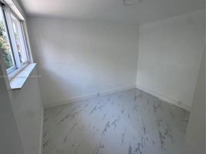 18420 NW 42nd Ave, Miami Gardens FL 33055