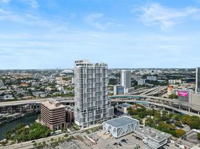 92 SW 3rd St 3809, Miami FL 33130