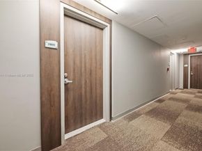 92 SW 3rd St 3809, Miami FL 33130