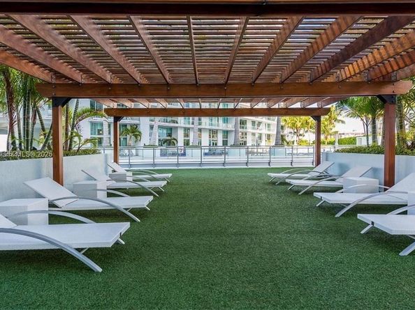 92 SW 3rd St 3809, Miami FL 33130