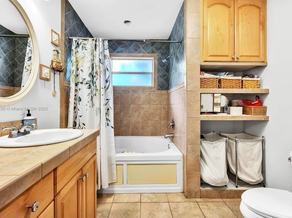 3439 Cleveland St, Hollywood FL 33021
