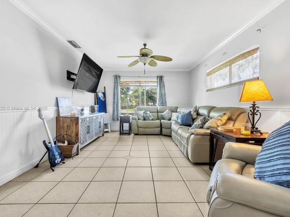 3439 Cleveland St, Hollywood FL 33021