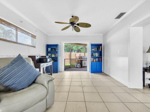3439 Cleveland St, Hollywood FL 33021