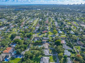 3439 Cleveland St, Hollywood FL 33021