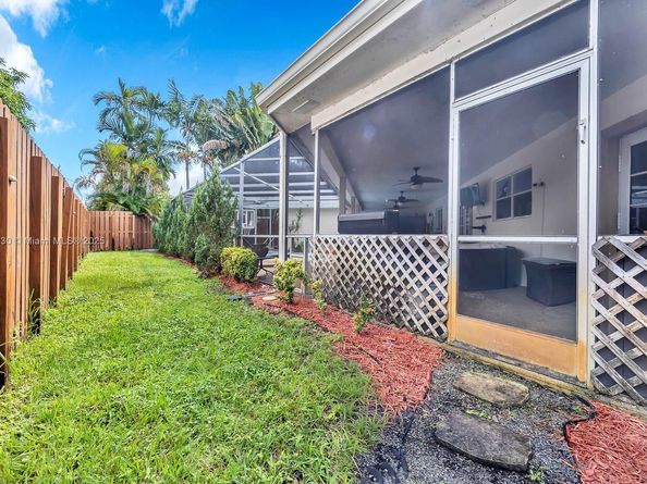 3439 Cleveland St, Hollywood FL 33021