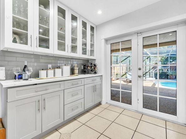 3439 Cleveland St, Hollywood FL 33021
