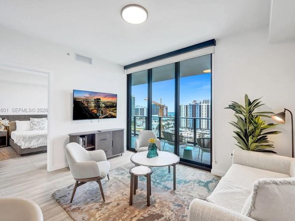 580 72nd 1004, Miami Beach FL 33141