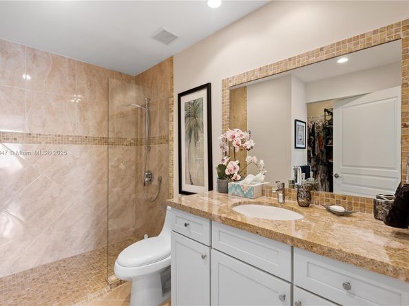 200 Diplomat Pkwy 732, Hallandale Beach FL 33009