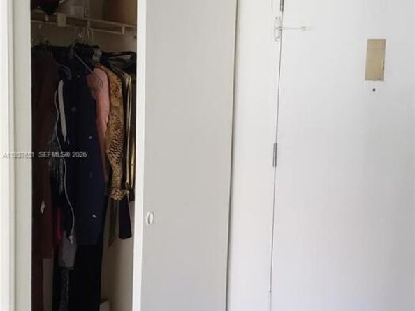 851 Three Islands Blvd 406, Hallandale Beach FL 33009