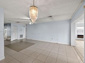 7332 Bay Hill Dr, Hialeah FL 33015