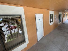 6900 SW 39th St 206J, Davie FL 33314
