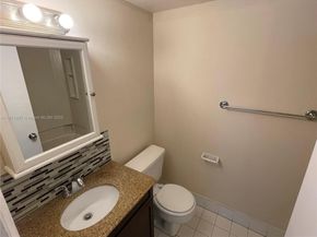 6900 SW 39th St 206J, Davie FL 33314