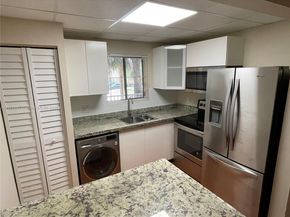 6900 SW 39th St 206J, Davie FL 33314