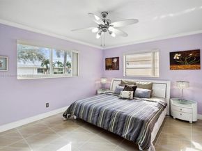 2070 NW 84th Ter, Pembroke Pines FL 33024