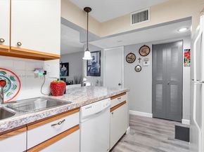 1480 Sheridan St 5B, Hollywood FL 33020