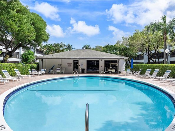 1480 Sheridan St 5B, Hollywood FL 33020