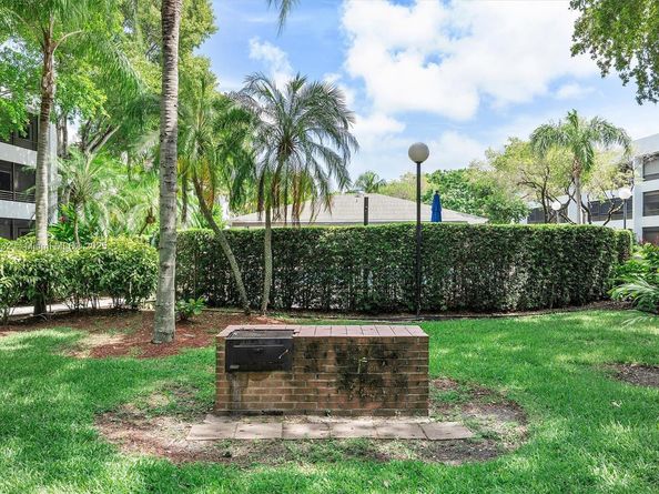 1480 Sheridan St 5B, Hollywood FL 33020