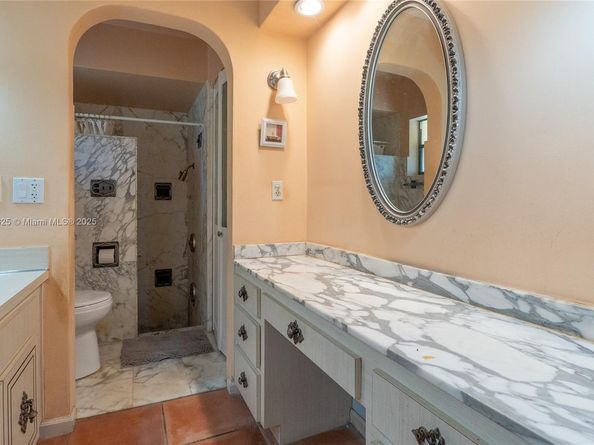 11851 NW 7th St, Plantation FL 33325