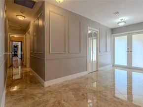 11851 NW 7th St, Plantation FL 33325